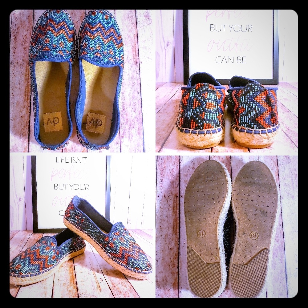 DV Dolce Vita Aztec Espadrilles Flats Navy Red